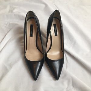 Zara Black Pumps